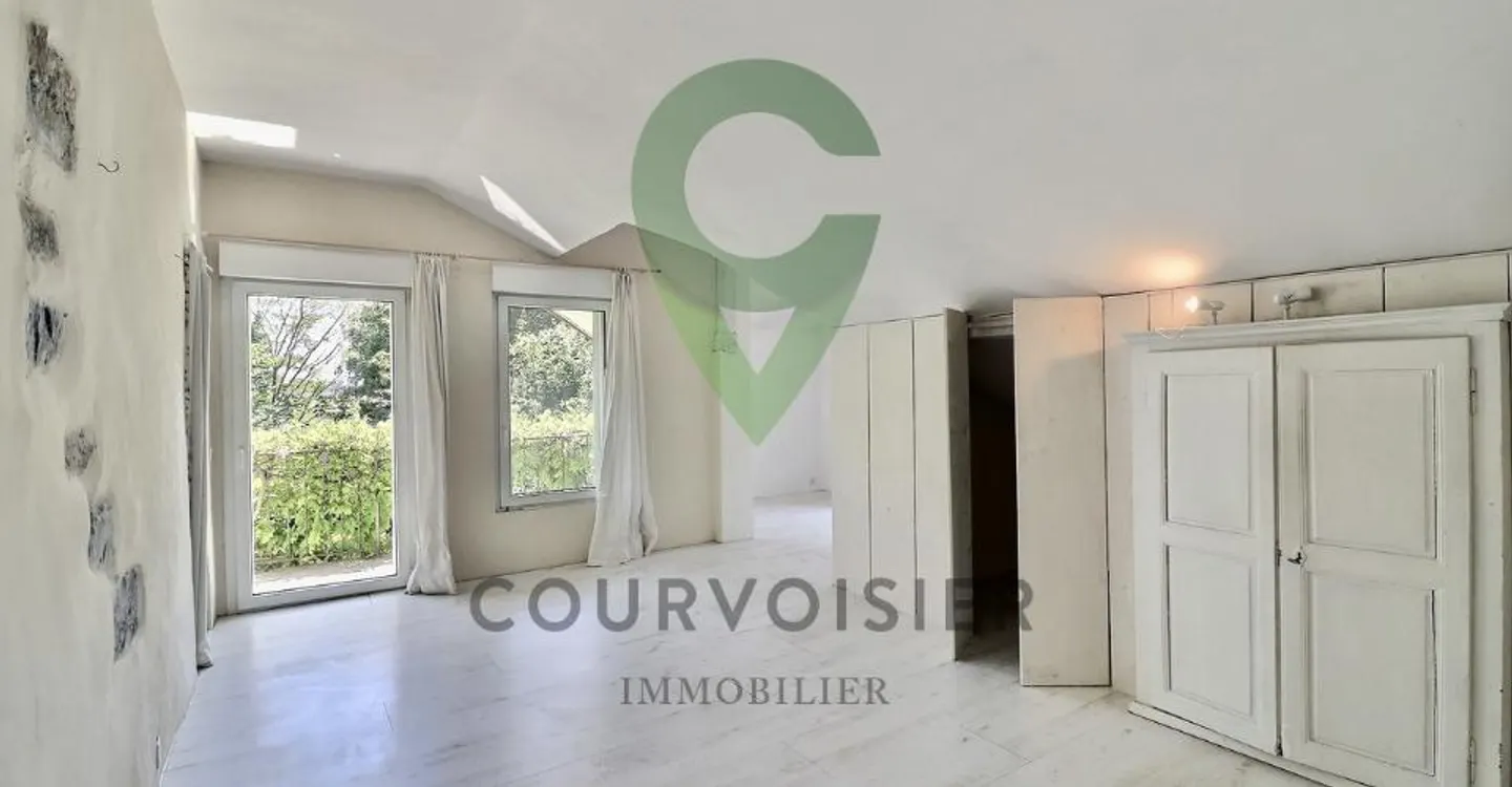 Demeure de caractère avec potentiel - Photo 7 sur 9