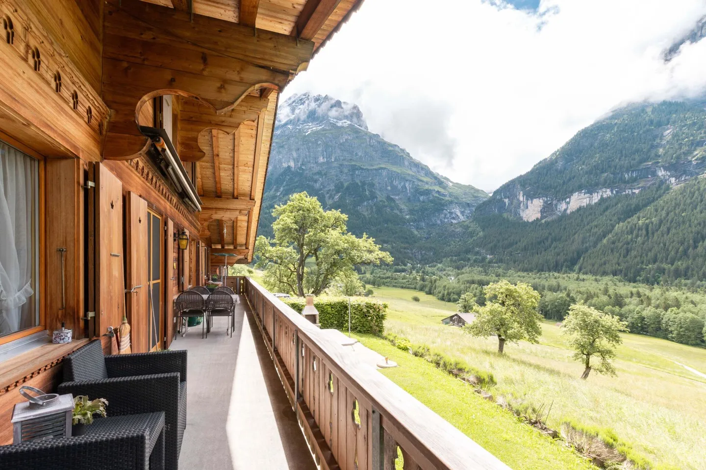 Spacious 5-Room Penthouse Apartment in Chalet Granit - Photo 18 of 23