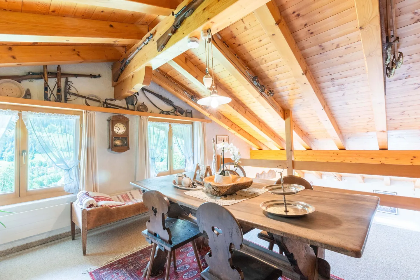 Spacious 5-Room Penthouse Apartment in Chalet Granit - Photo 16 of 23