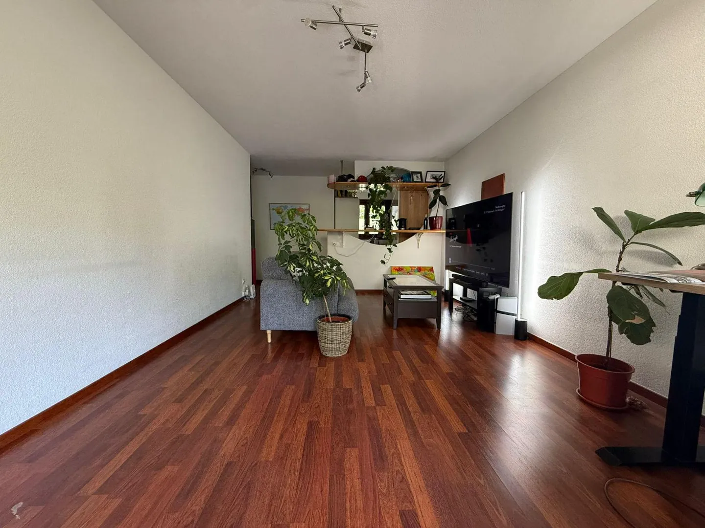 Beautiful apartment in a residential complex in the midst of nature - Photo 3 of 13