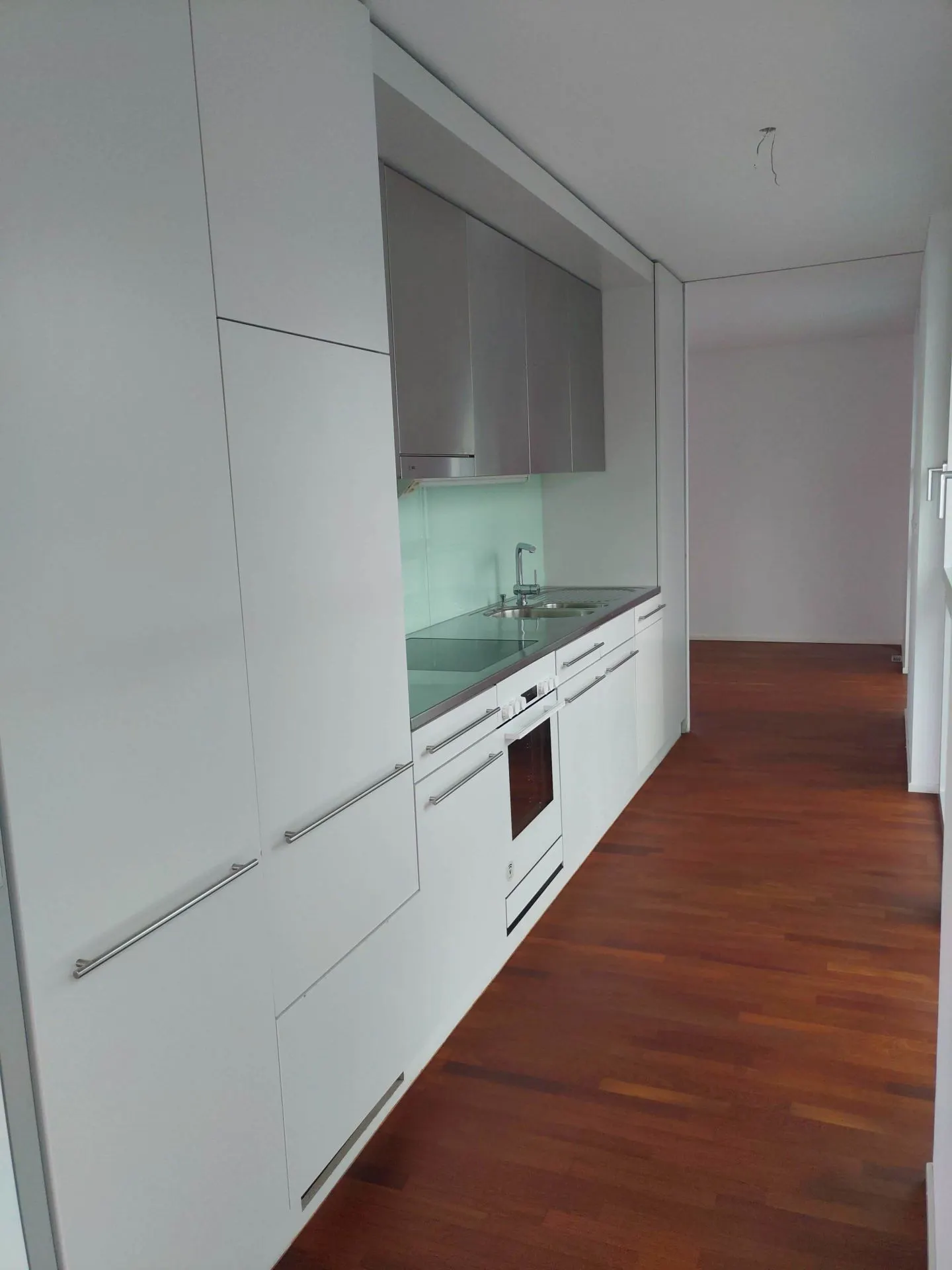 Vie moderne dans le style loft - Photo 2 sur 7