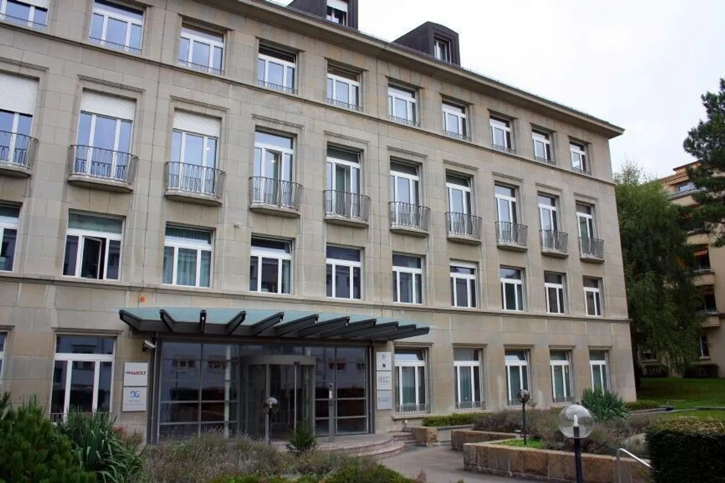 Archive storage in the heart of Lausanne! - Photo 1 of 4