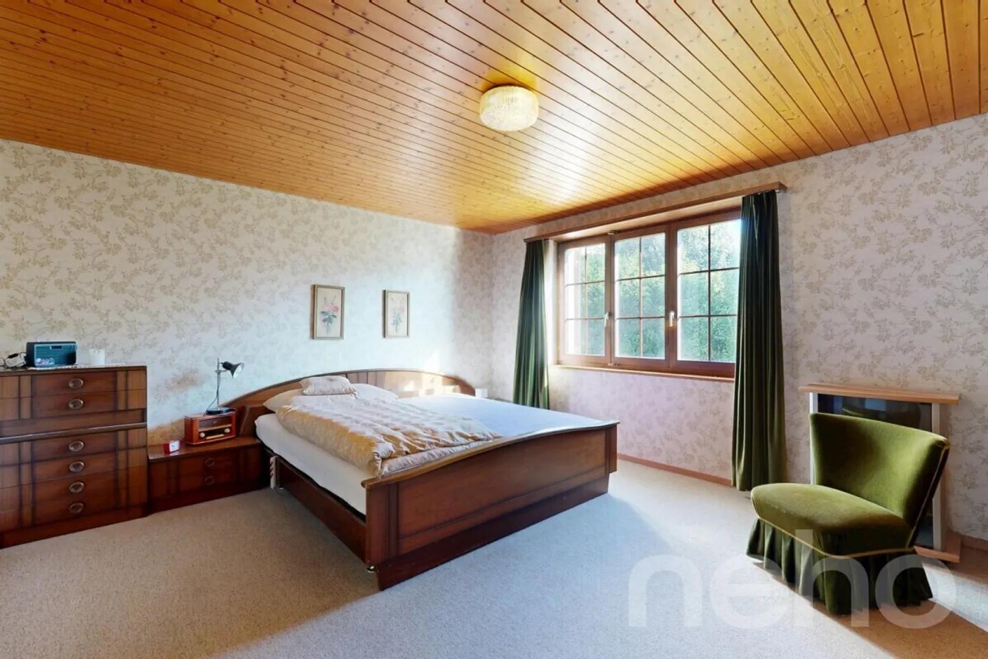 Charming 5.5-Room House with Plenty of Space and Idyllic Garden - Photo 8 of 12