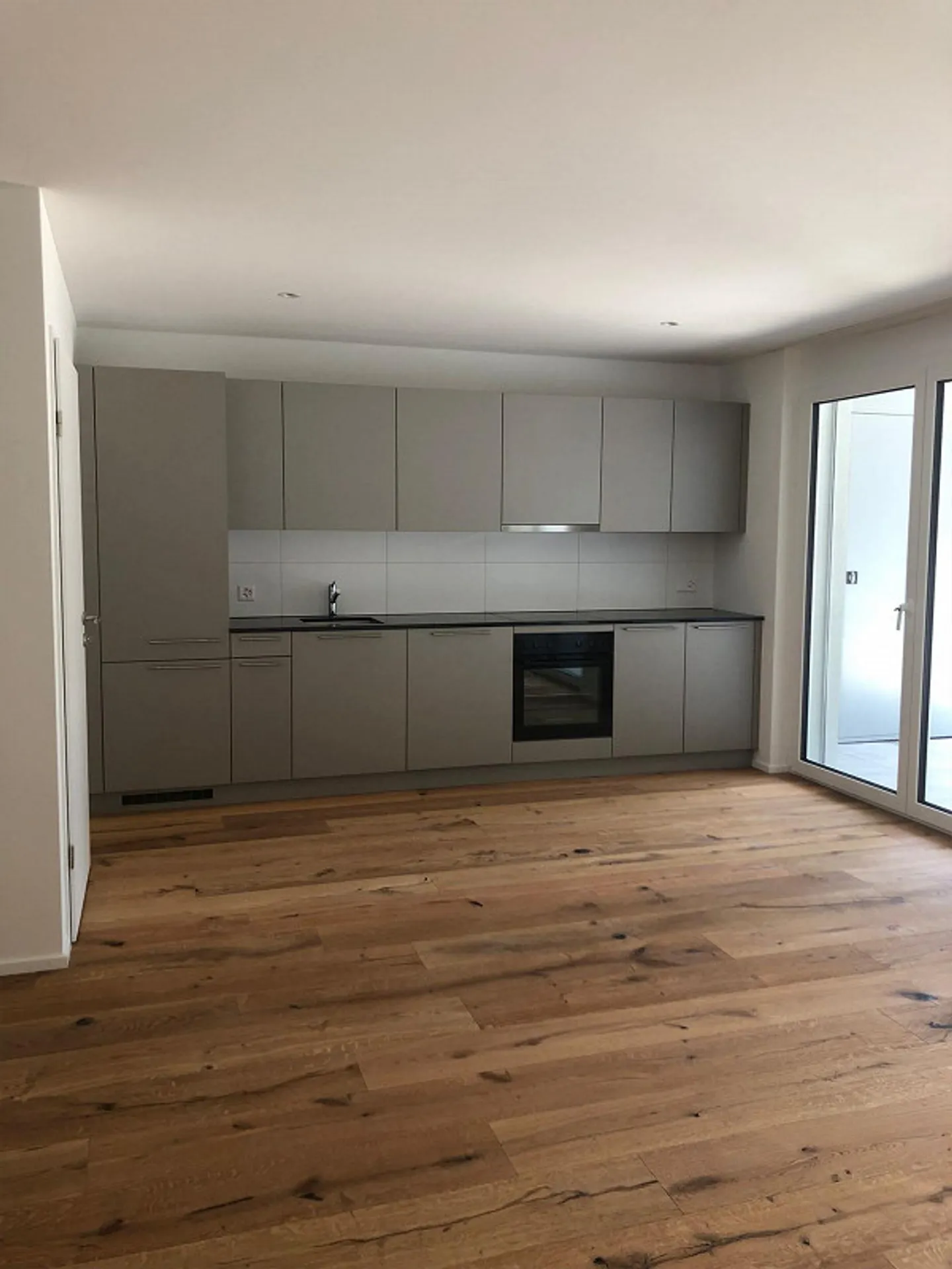 Belle appartement de 2,5 pièces - Photo 2 sur 9
