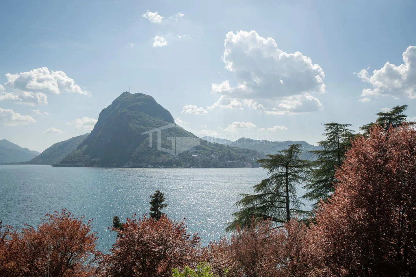 Bright 25 m² studio apartment with lake view - Photo 8 of 8