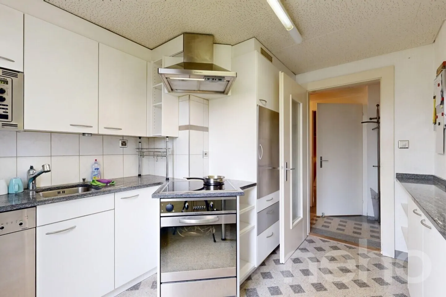 Detached single-family house with versatile possibilities - Photo 4 of 10