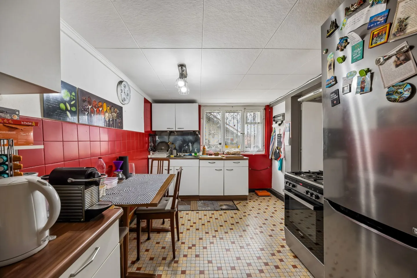 Casa bifamiliare su grande terreno con riserve di ampliamento - Foto 3 di 13