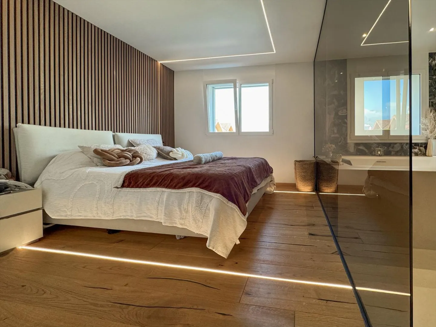 Set of 2 villas, with pool! - Photo 11 of 13