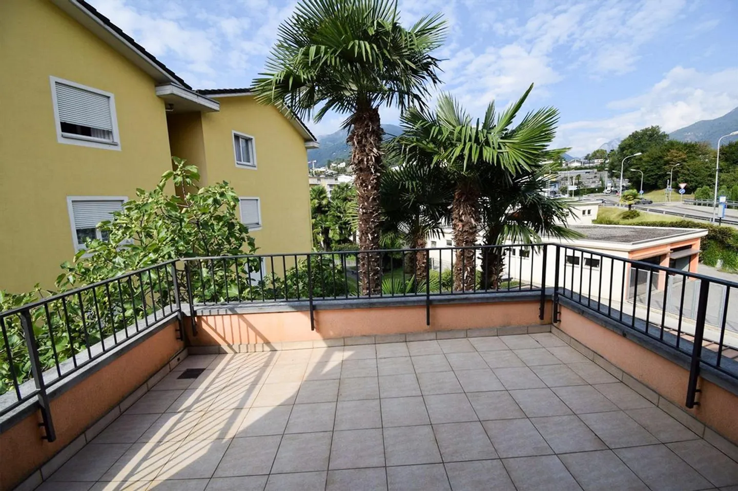 Ascona - 2.5 room apartment with air conditioning (ref. 10-4) - Photo 7 of 10