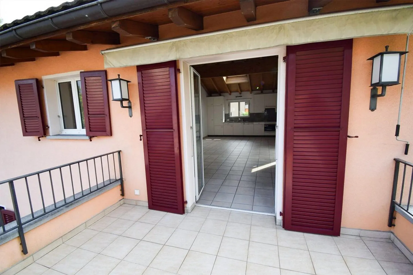 Ascona - 2.5 room apartment with air conditioning (ref. 10-4) - Photo 8 of 10