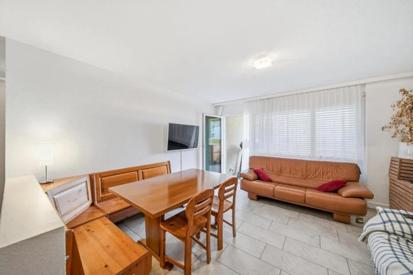 Charming Apartment with Winter Garden - Photo 1 of 8
