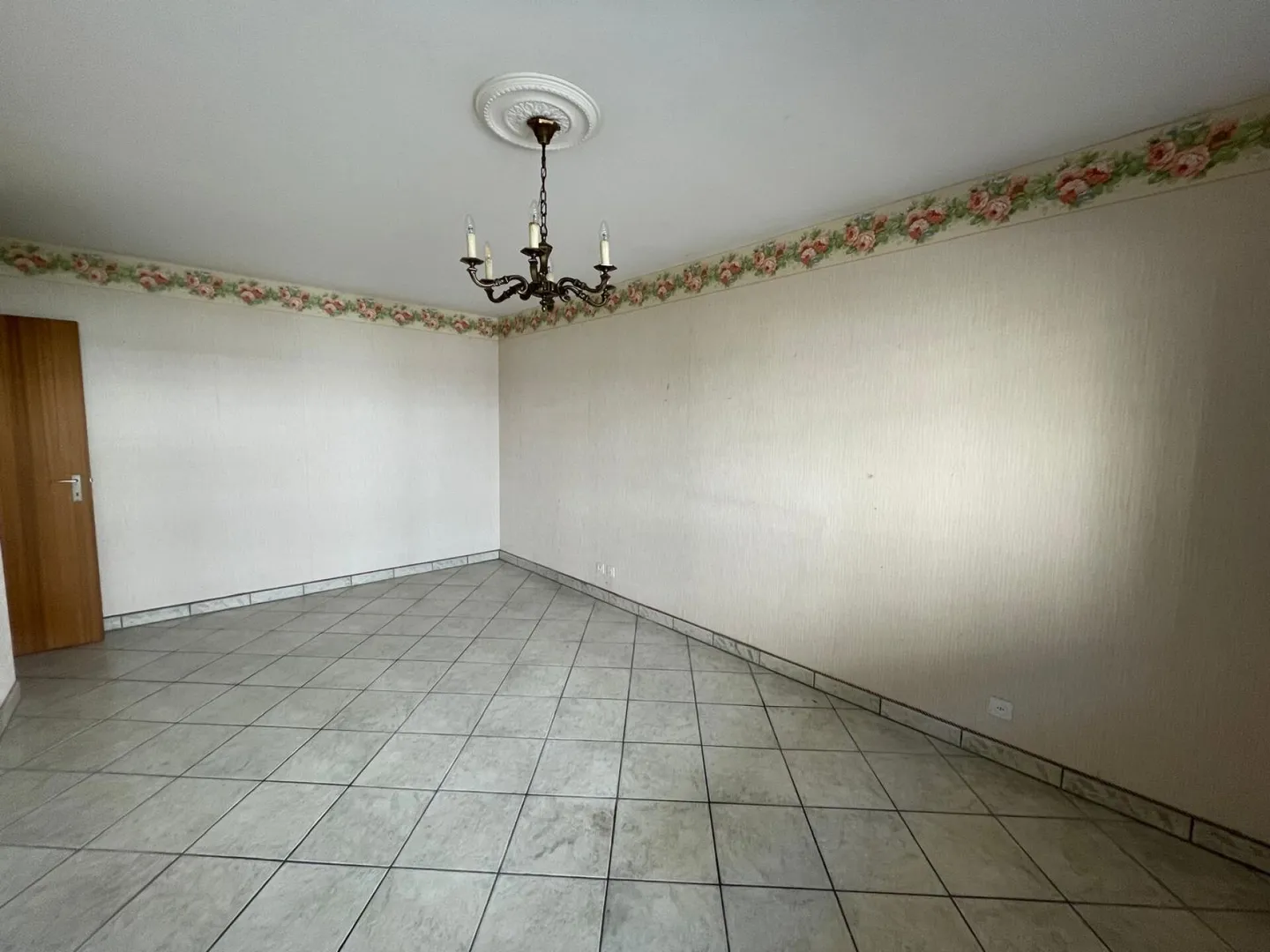 Vivre dans un quartier résidentiel central et populaire - Photo 9 sur 11