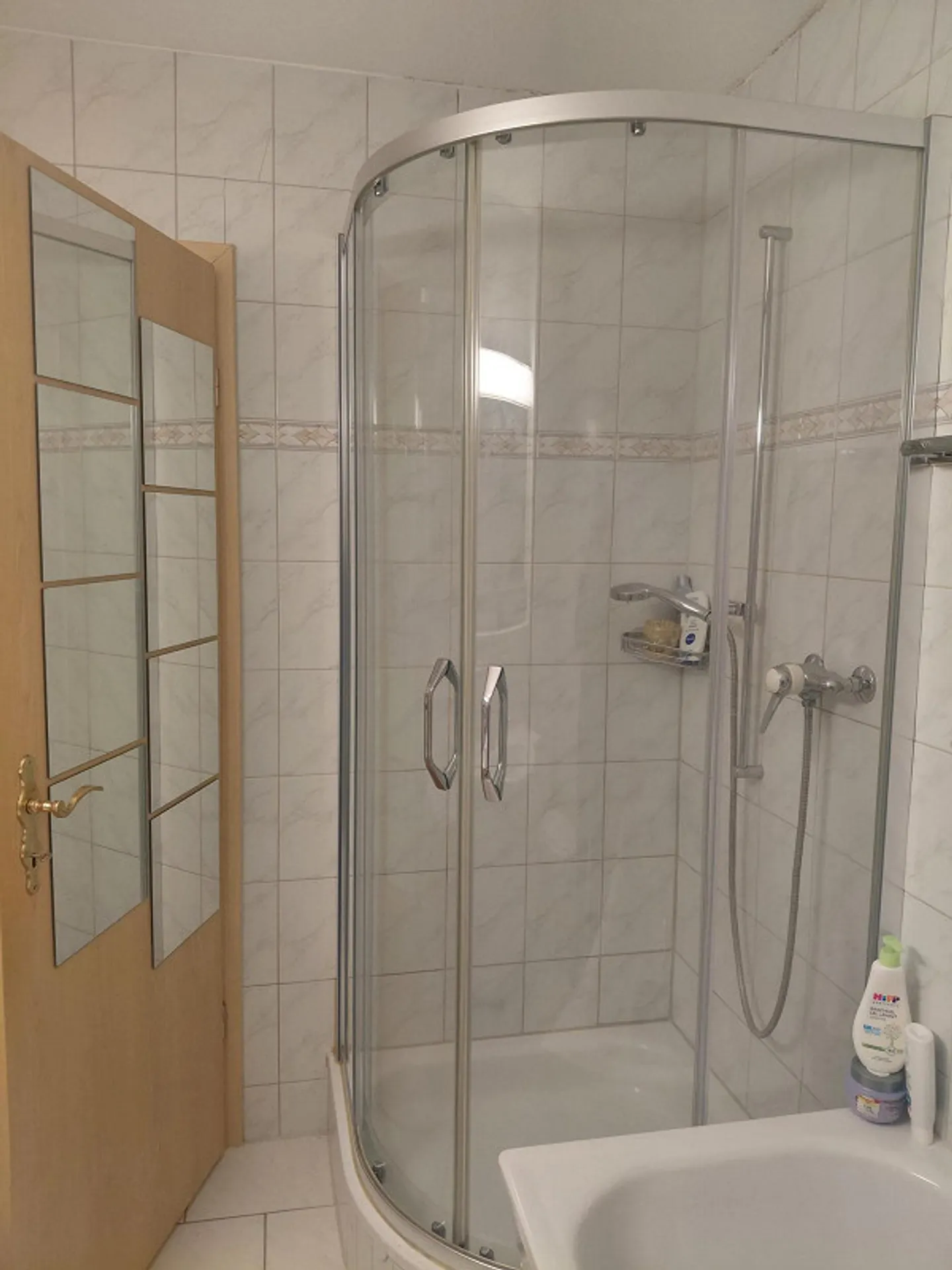 3.5-room apartment, ground floor, centrally located - Photo 3 of 8