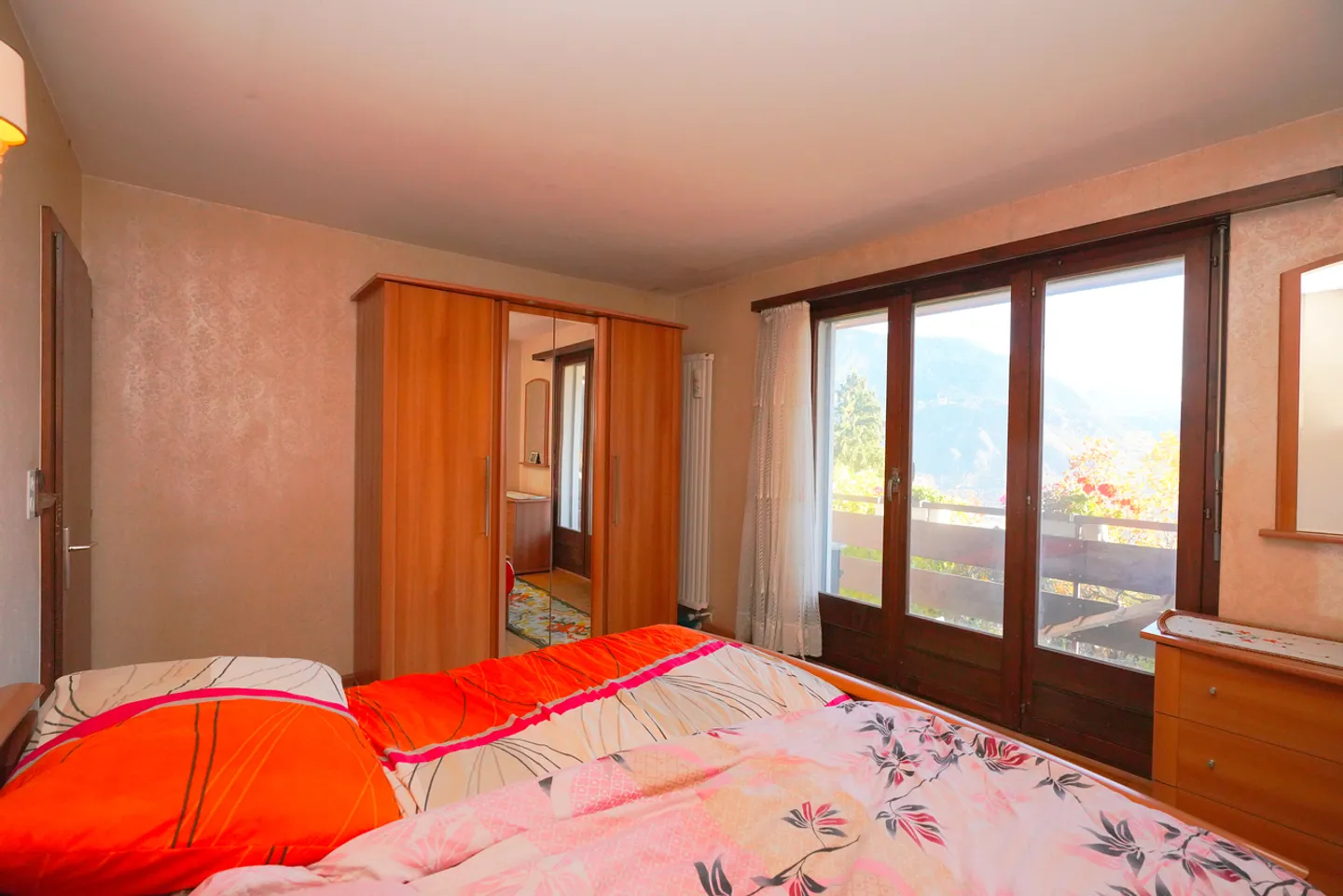 VILLA 6,5 STANZE CON APPARTAMENTO 2,5 STANZE VISTA INCOMPARABILE / VENTHÔNE - Foto 17 di 24