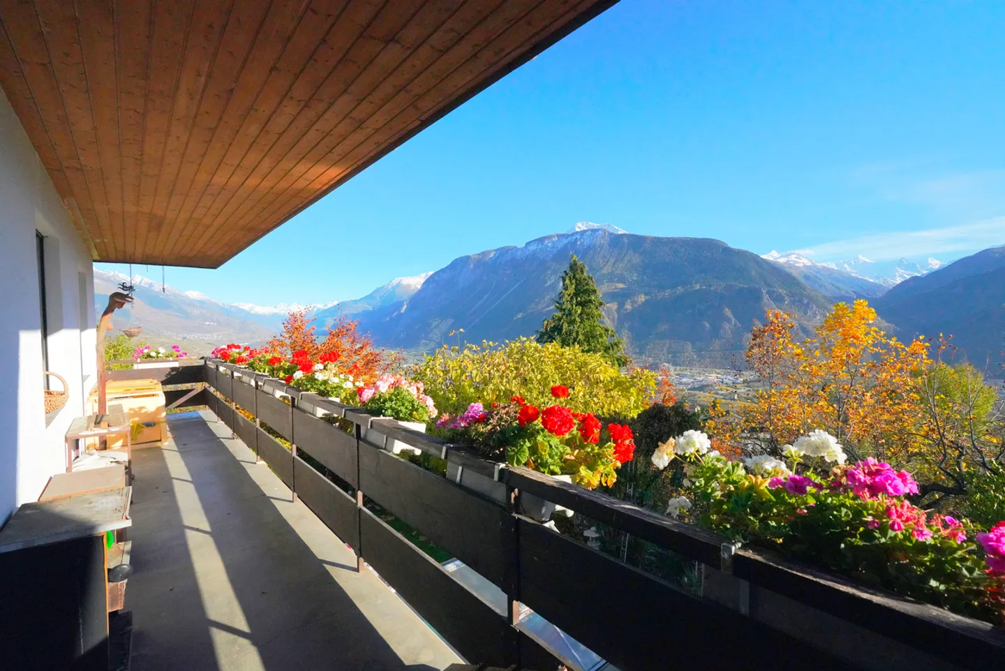 VILLA 6,5 STANZE CON APPARTAMENTO 2,5 STANZE VISTA INCOMPARABILE / VENTHÔNE - Foto 18 di 24