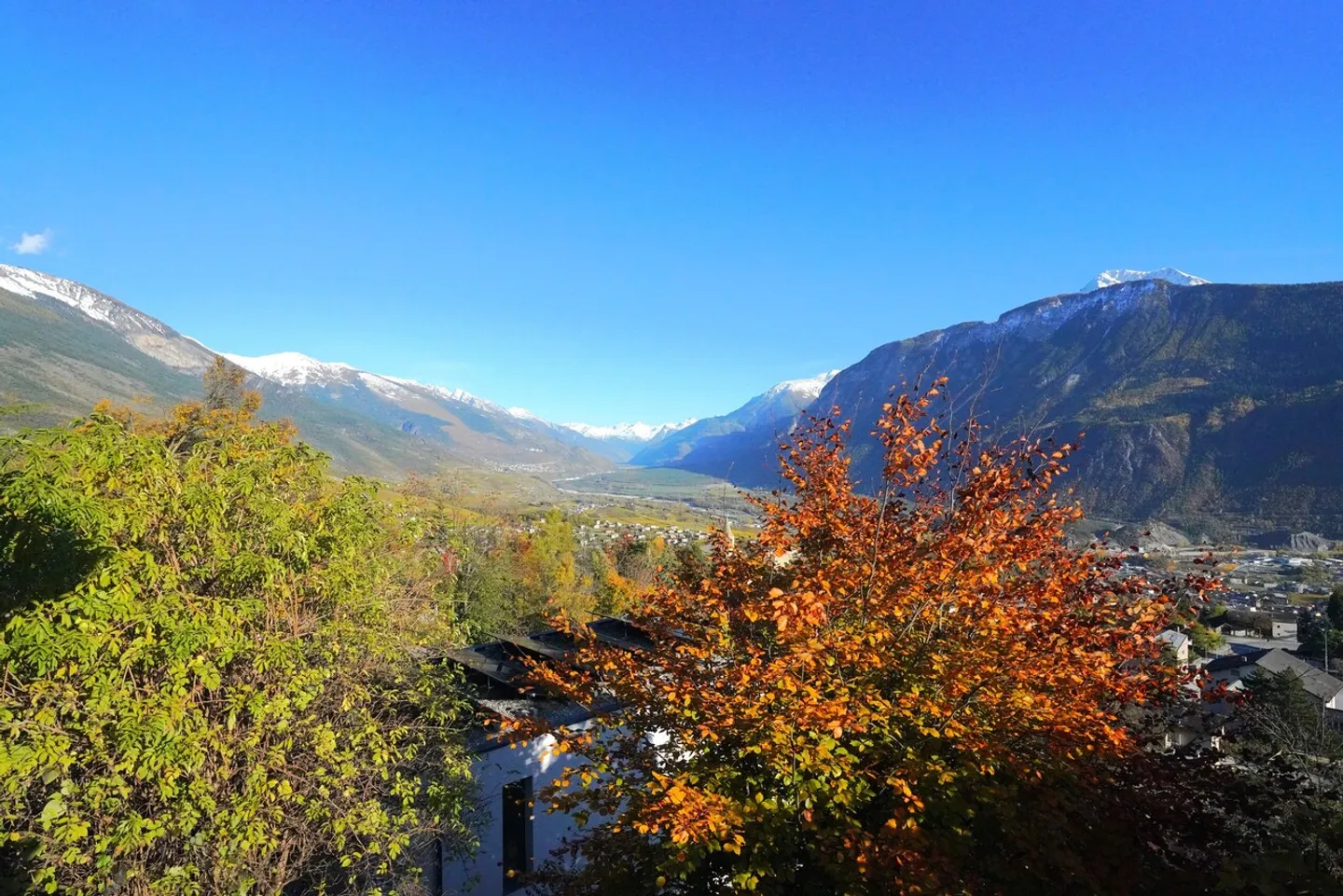 VILLA 6,5 STANZE CON APPARTAMENTO 2,5 STANZE VISTA INCOMPARABILE / VENTHÔNE - Foto 22 di 24