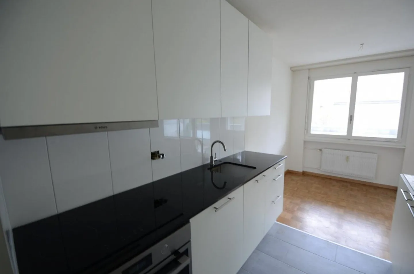 Geräumige Wohnung mit Grünblick - Foto 2 von 7