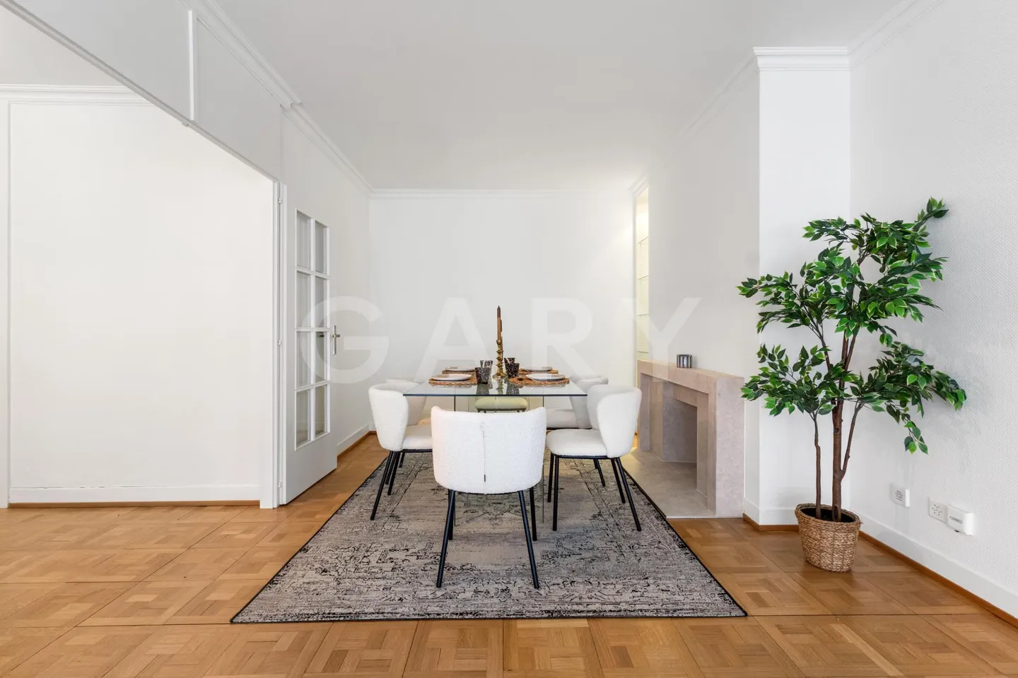 Renovierte Wohnung mit Dachpools - Foto 2 von 10