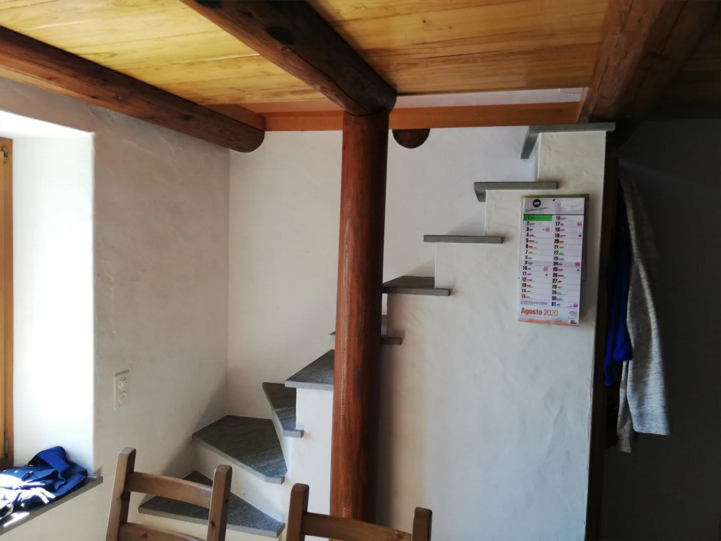 Two fantastic rustic houses with land, 1st or 2nd residence - Photo 10 of 12