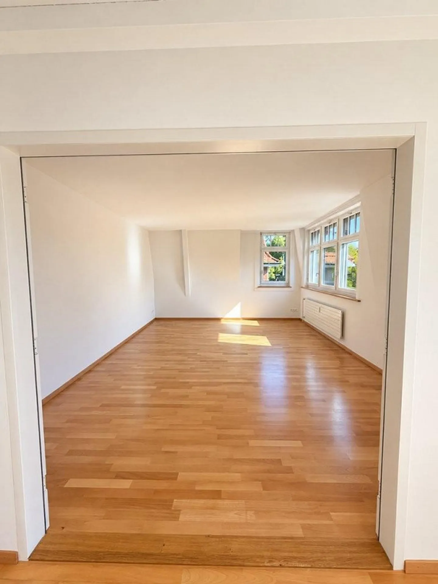 RENT WITHOUT DEPOSIT - Spacious 5-room apartment in Zurich - Photo 5 of 10