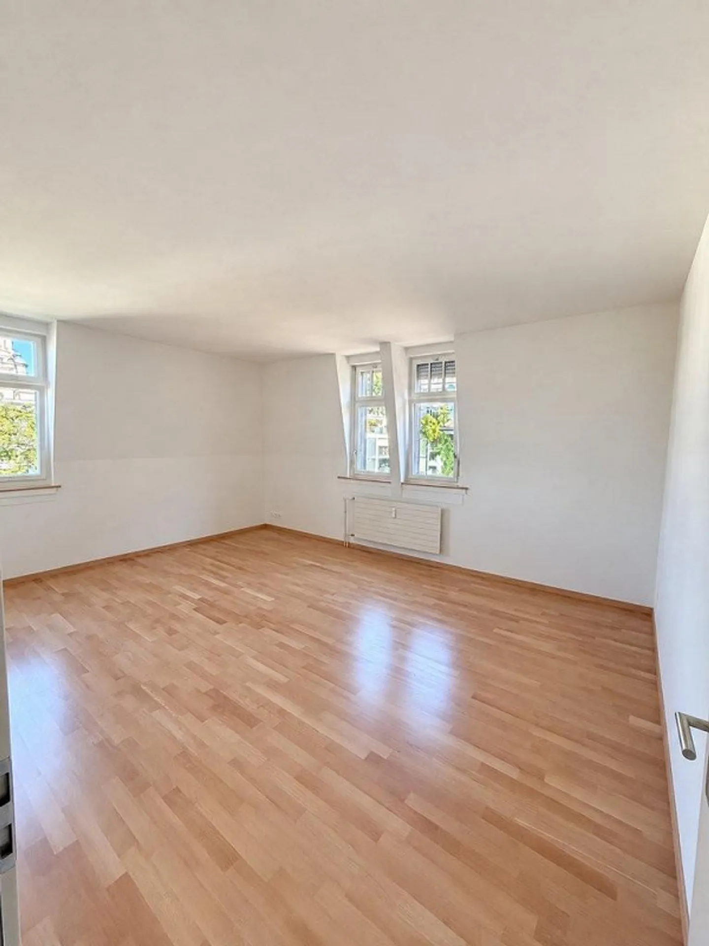 RENT WITHOUT DEPOSIT - Spacious 5-room apartment in Zurich - Photo 8 of 10