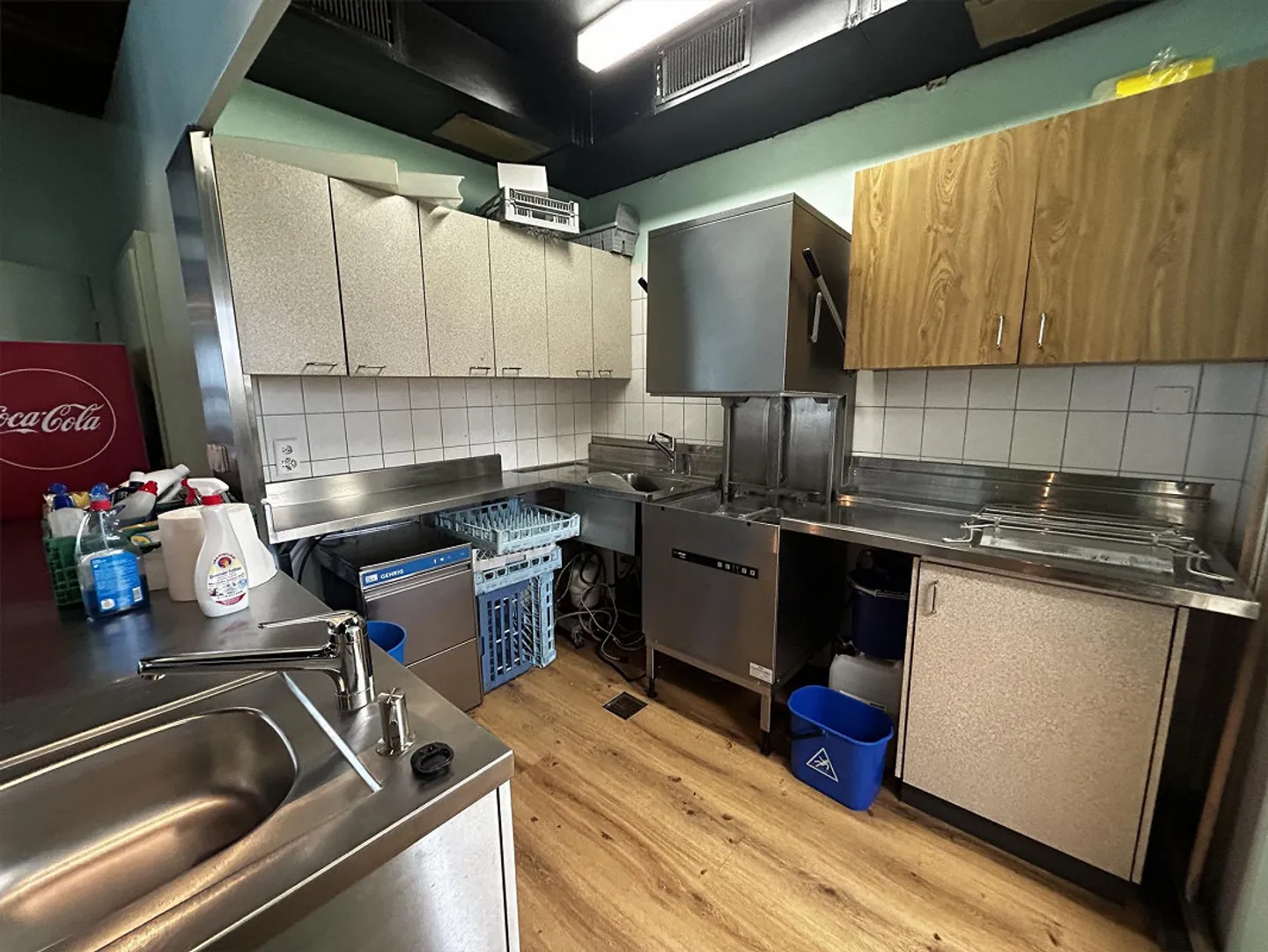 Versatile Commercial Premises on Seftigenstrasse in Bern - Photo 7 of 19