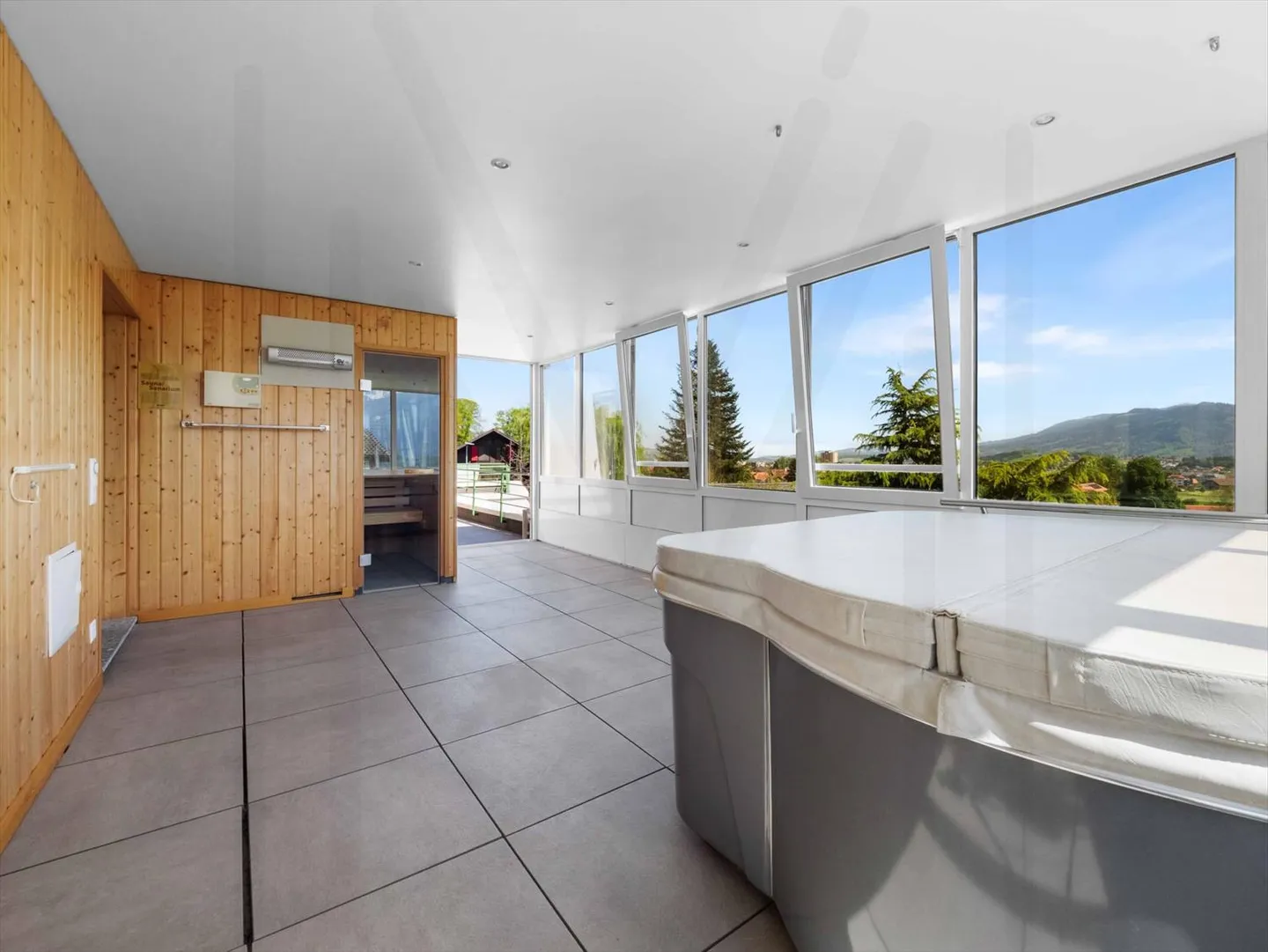 Splendido appartamento di 5,5 locali in terrazza con vista panoramica! - Foto 6 di 13
