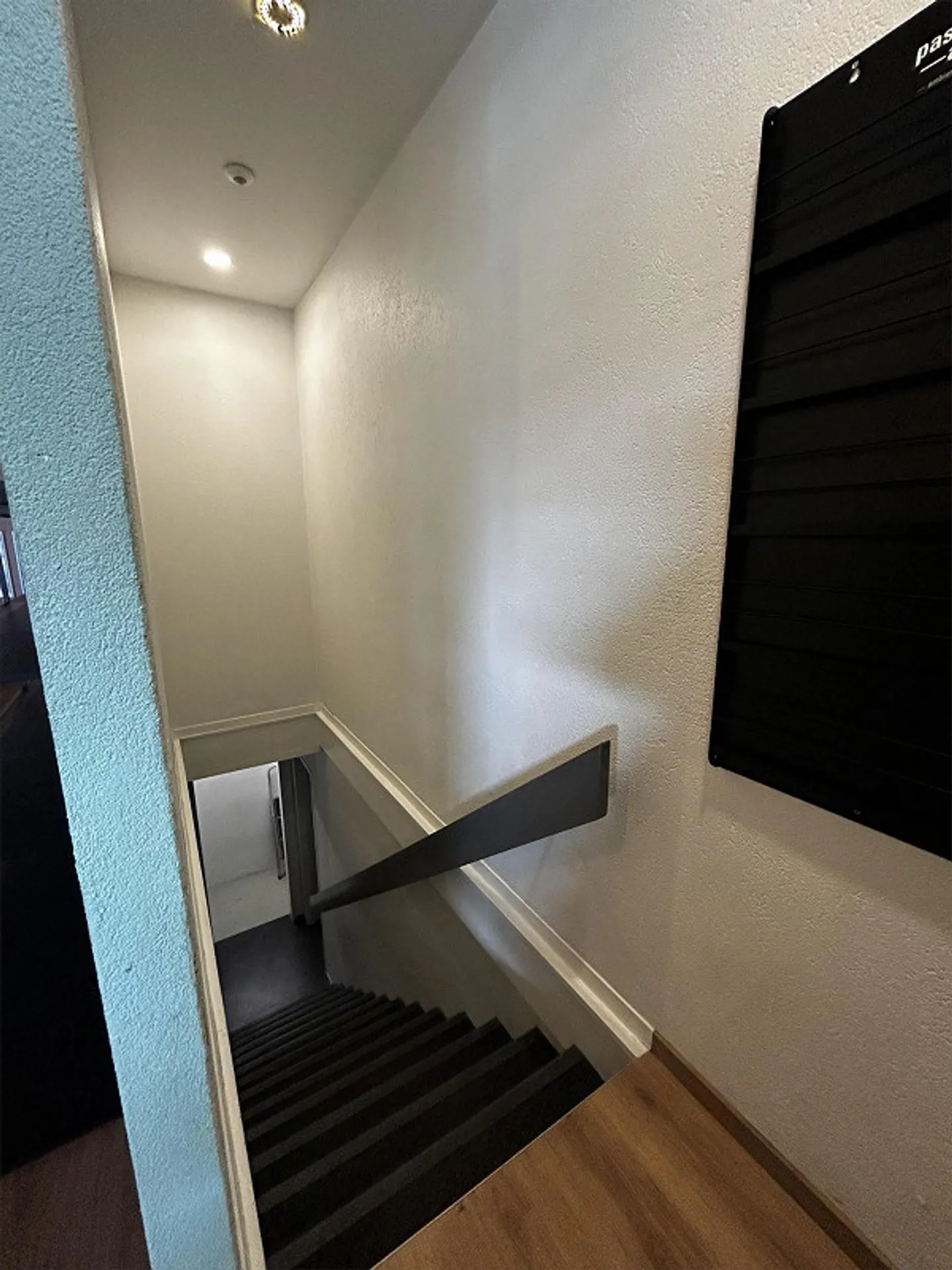 Versatile Commercial Premises on Seftigenstrasse in Bern - Photo 9 of 19