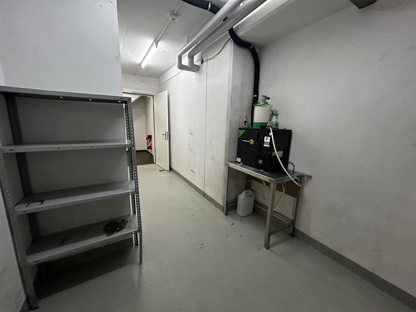 Versatile Commercial Premises on Seftigenstrasse in Bern - Photo 15 of 19