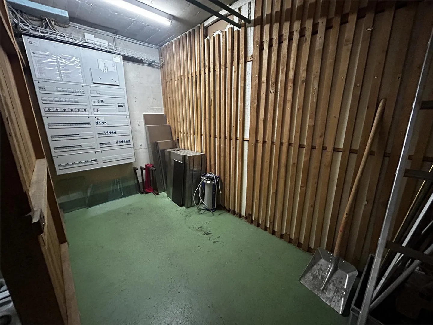 Versatile Commercial Premises on Seftigenstrasse in Bern - Photo 18 of 19