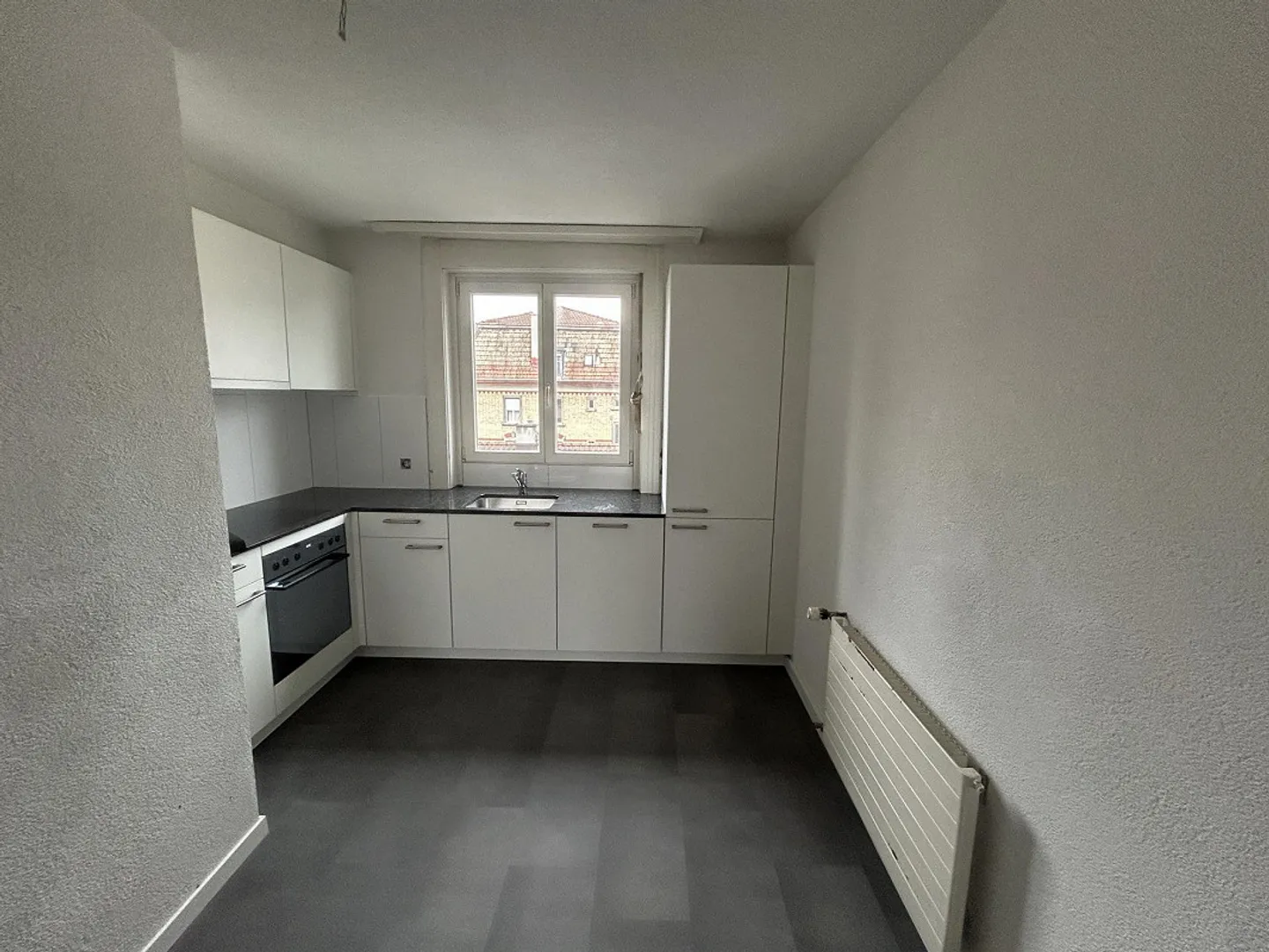 Belle appartement 4.5 pièces récemment rénové - Photo 2 sur 10