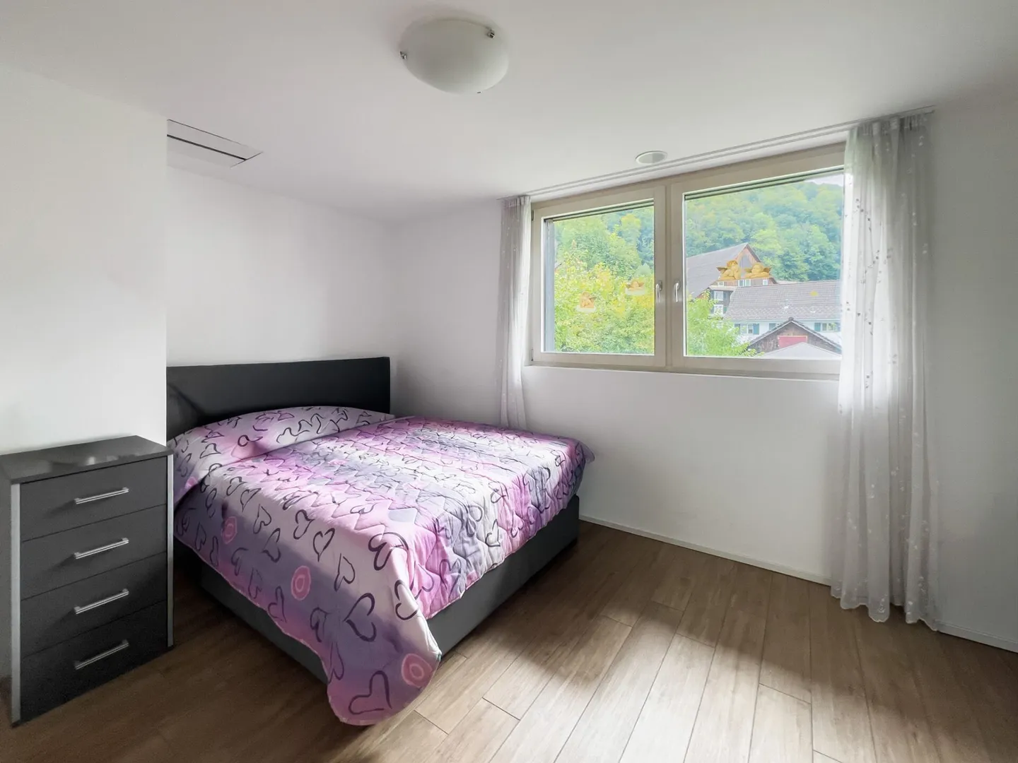 Moderna casa bifamiliare di 6 stanze con giardino a Hausen am Albis - Foto 8 di 14