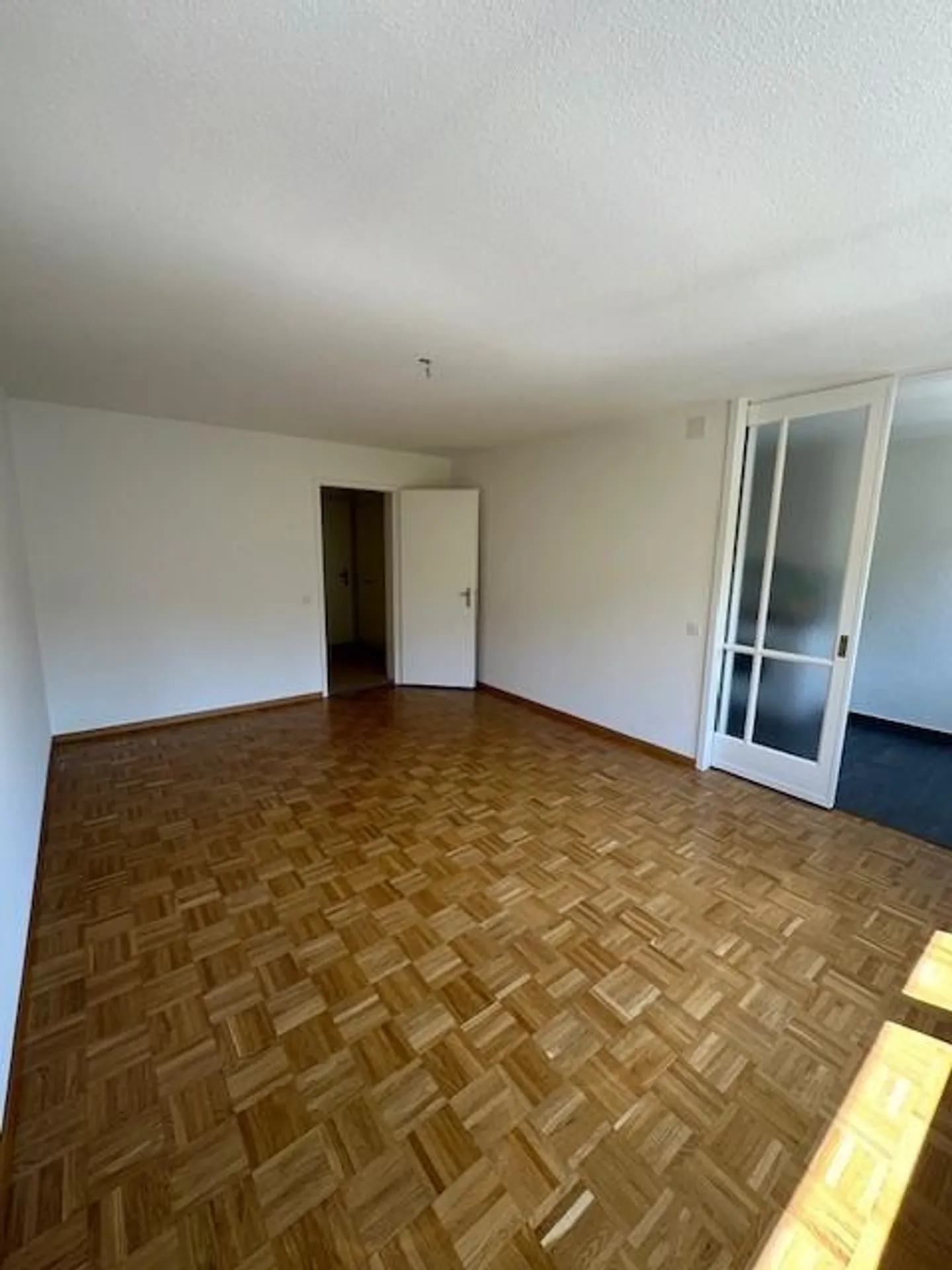 Gemütliche 3.5-Zimmerwohnung in Zürich - Foto 2 von 7