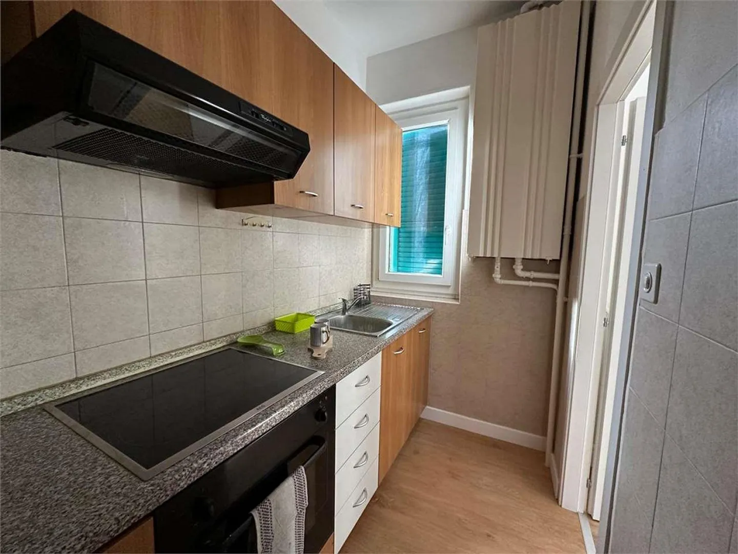 Chiasso: Appartamento trilocale arredato in edificio ristrutturato con alto comfort - Foto 8 di 8