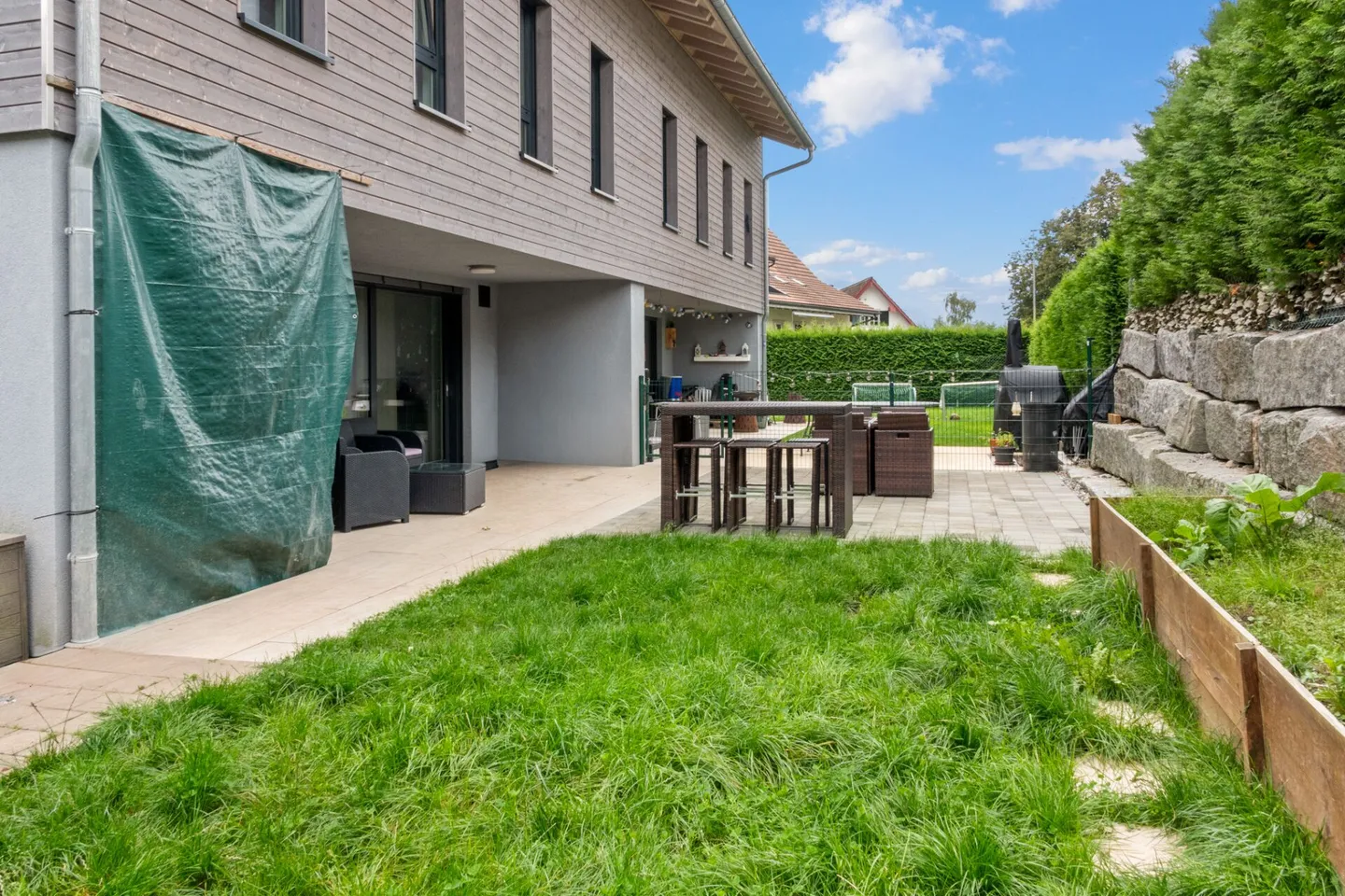 Moderna casa bifamiliare di 6 stanze con giardino a Hausen am Albis - Foto 13 di 14