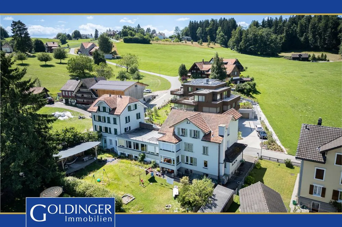 Mehrfamilienhaus mit viel Land und Entwicklungspotenzial - Foto 1 von 7