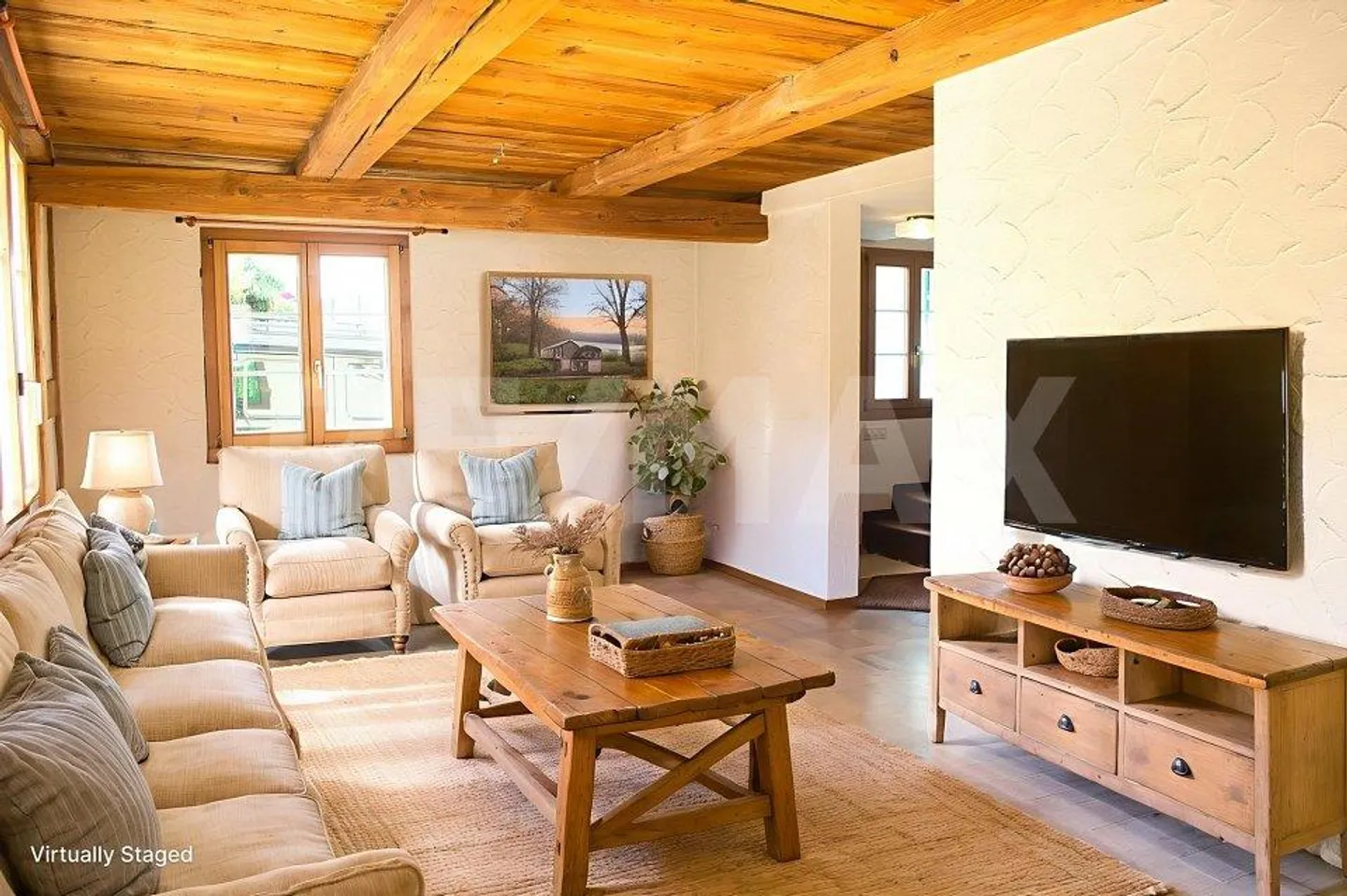 Affascinante casa unifamiliare con carattere storico e comfort abitativo moderno - Foto 2 di 13