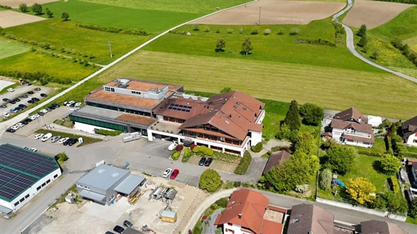 Opportunità di investimento esclusiva proprietà di rendimento a Jonen (AG) - Foto 14 di 15