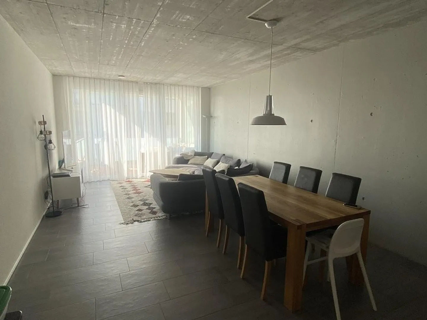 Modern and Central - Photo 5 of 8