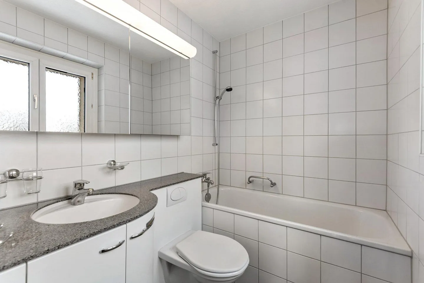 In grüner, kinderfreundlicher Umgebung - Foto 5 von 10