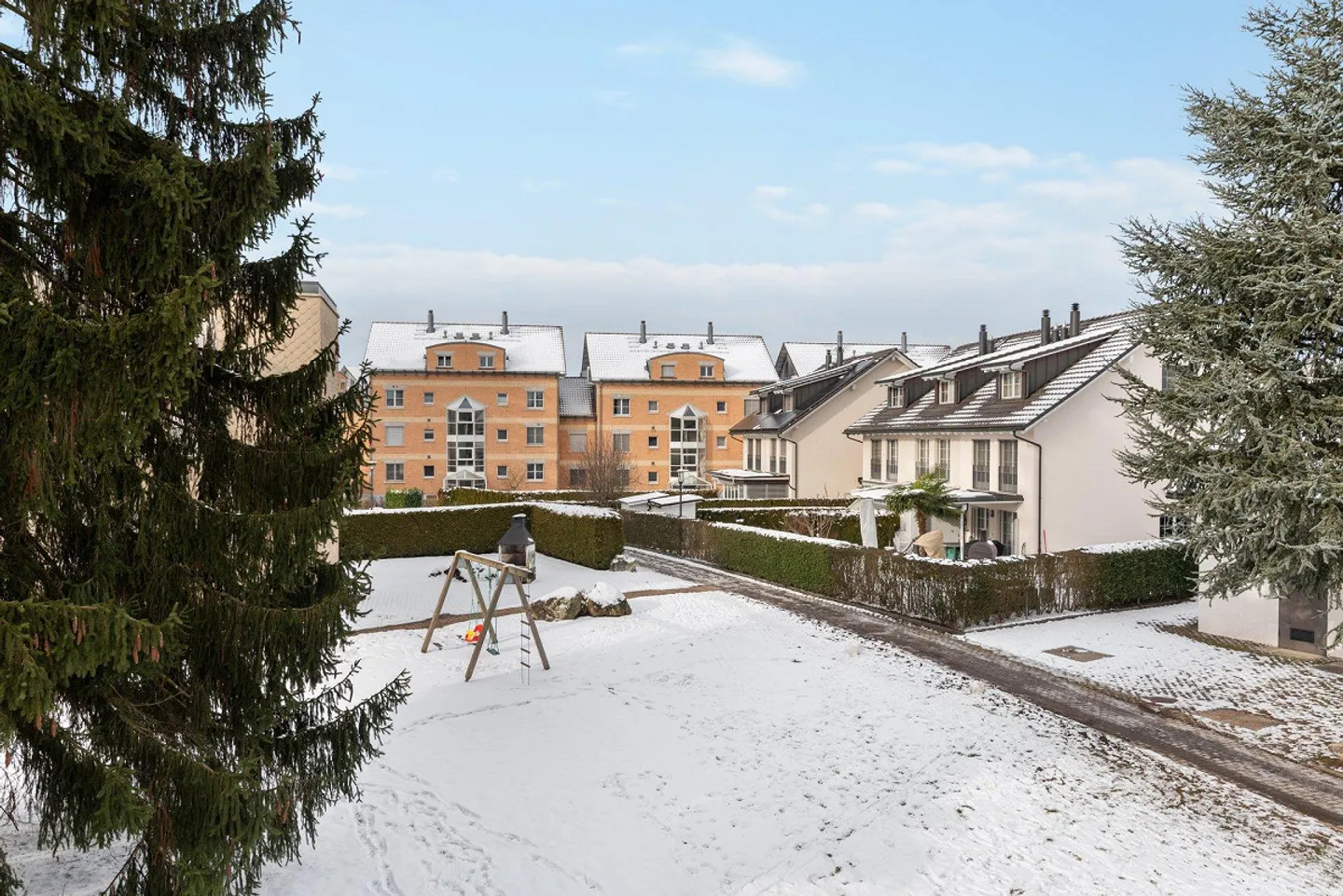 In grüner, kinderfreundlicher Umgebung - Foto 10 von 10
