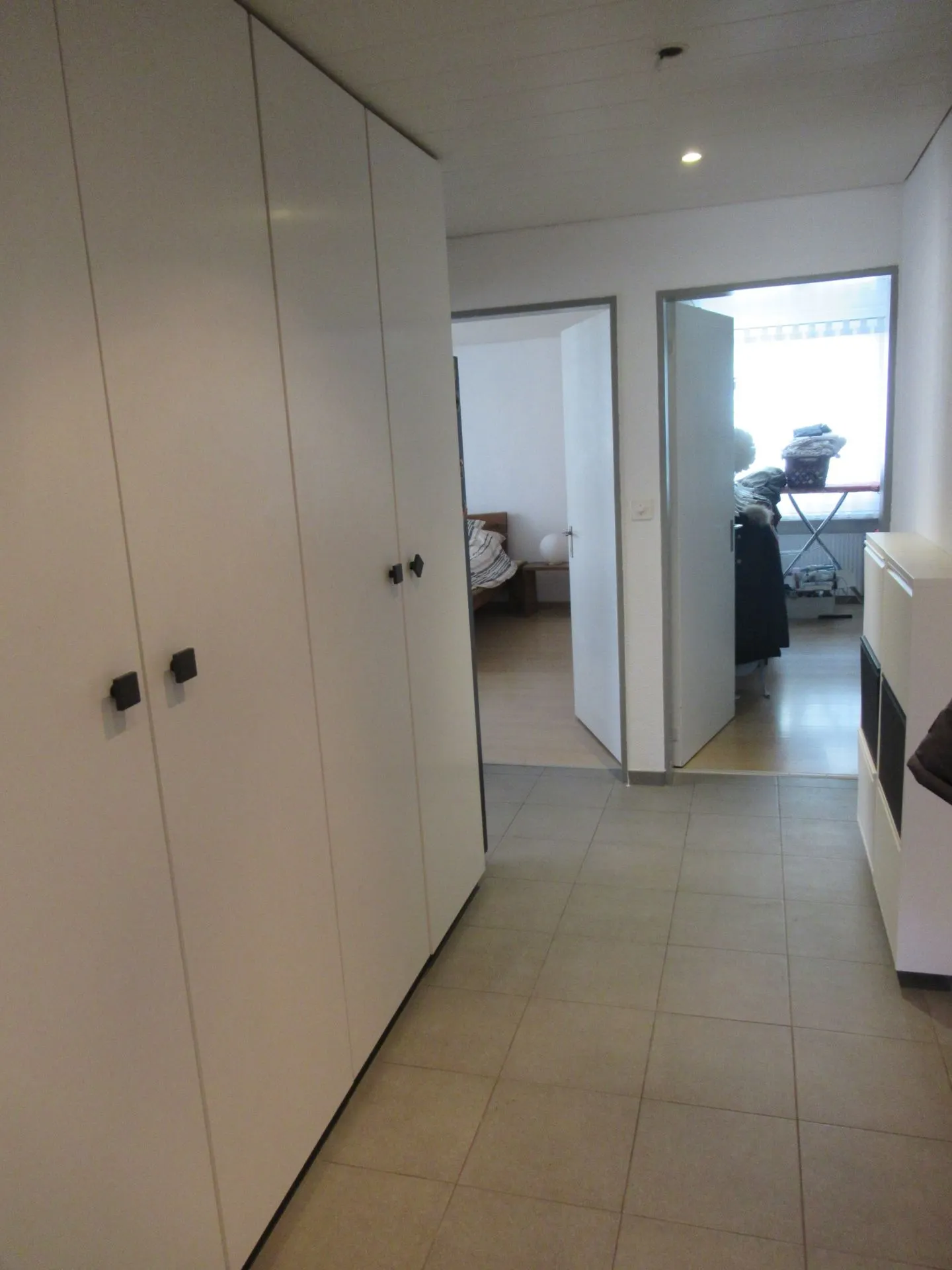 4.5-room apartment with large seating area and green space - Photo 6 of 10