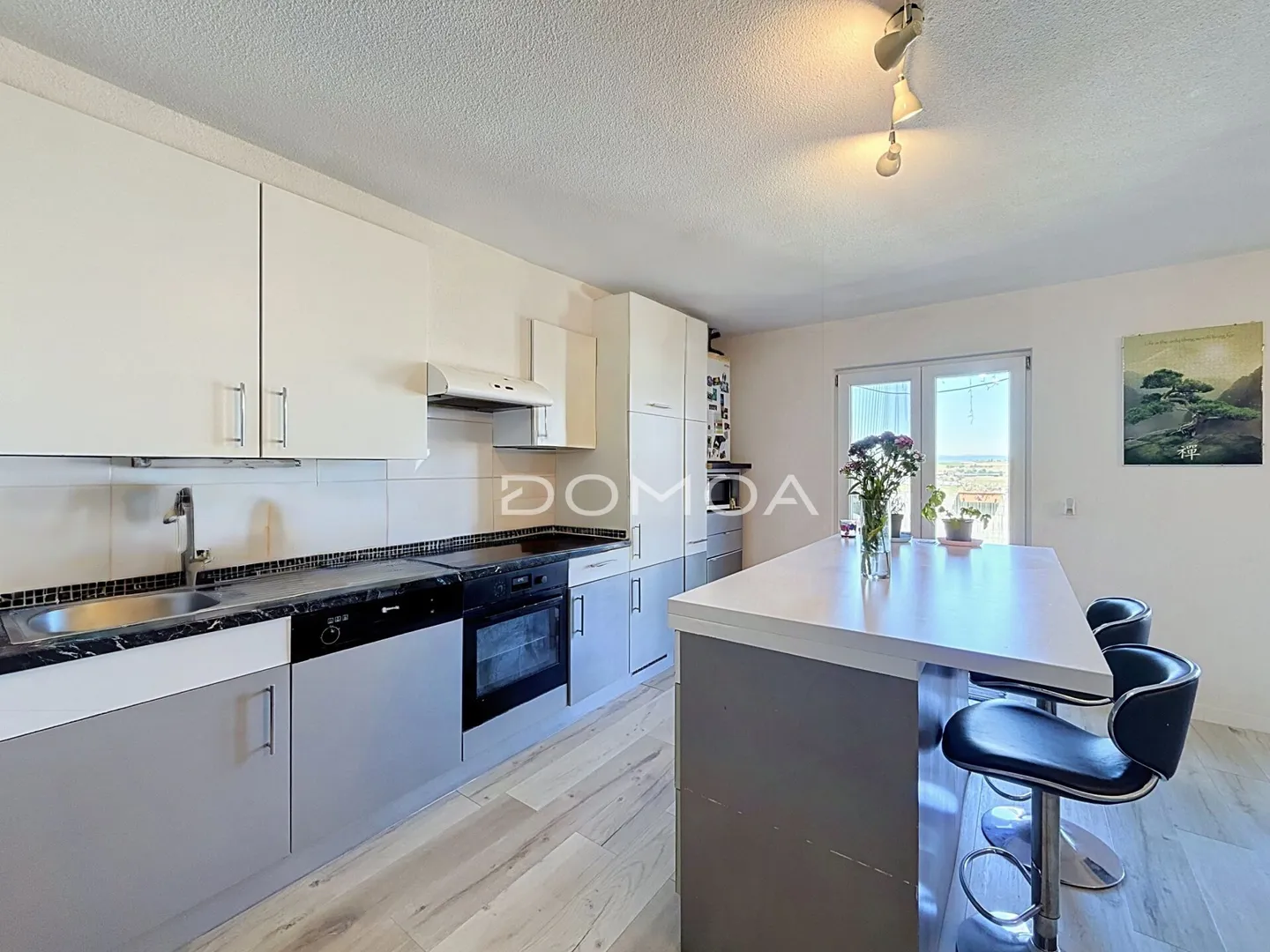 Charmante 3,5-Zimmer-Wohnung mit großer Terrasse - Foto 3 von 11