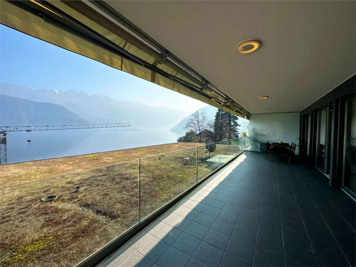 Appartement de Luxe avec Vue sur le Lac - Photo 5 sur 22