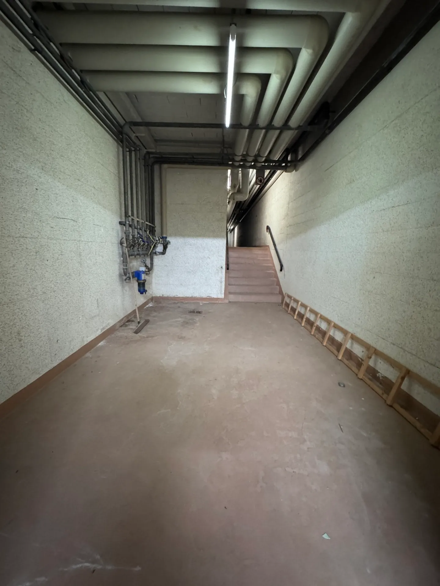 Granges-Marnand, in affitto, uffici e depositi di 408 m2 - Foto 17 di 18