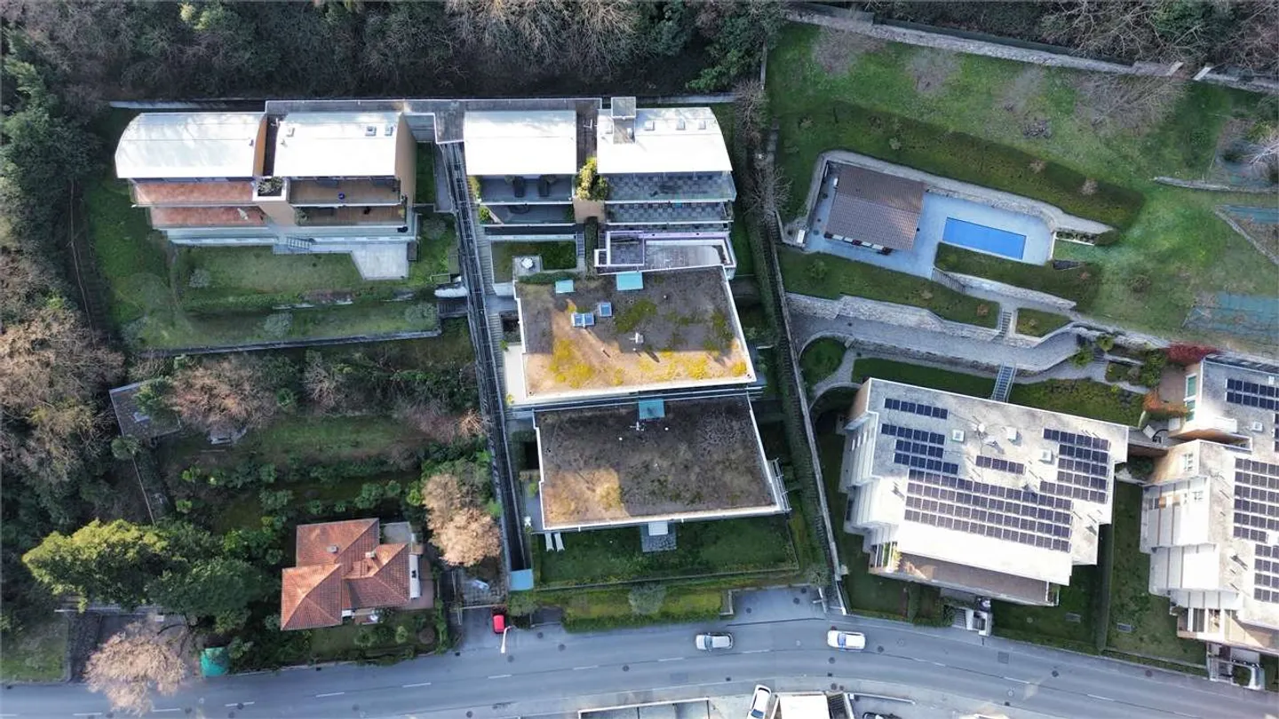 Appartement de Luxe avec Vue sur le Lac - Photo 21 sur 22