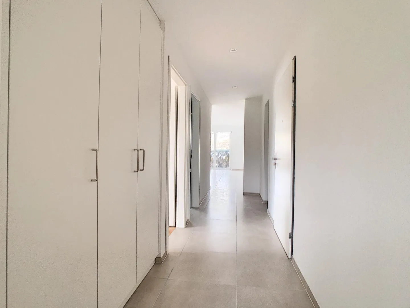 3.5 Room Apartment - Photo 11 of 13