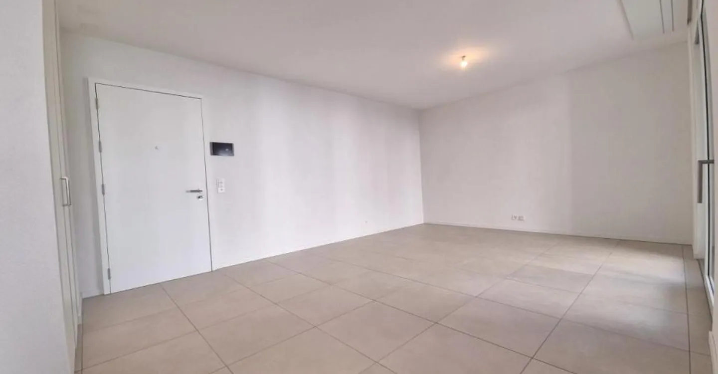 Berges 2 - 5.5 room apartment on the 3rd floor - Photo 4 of 12