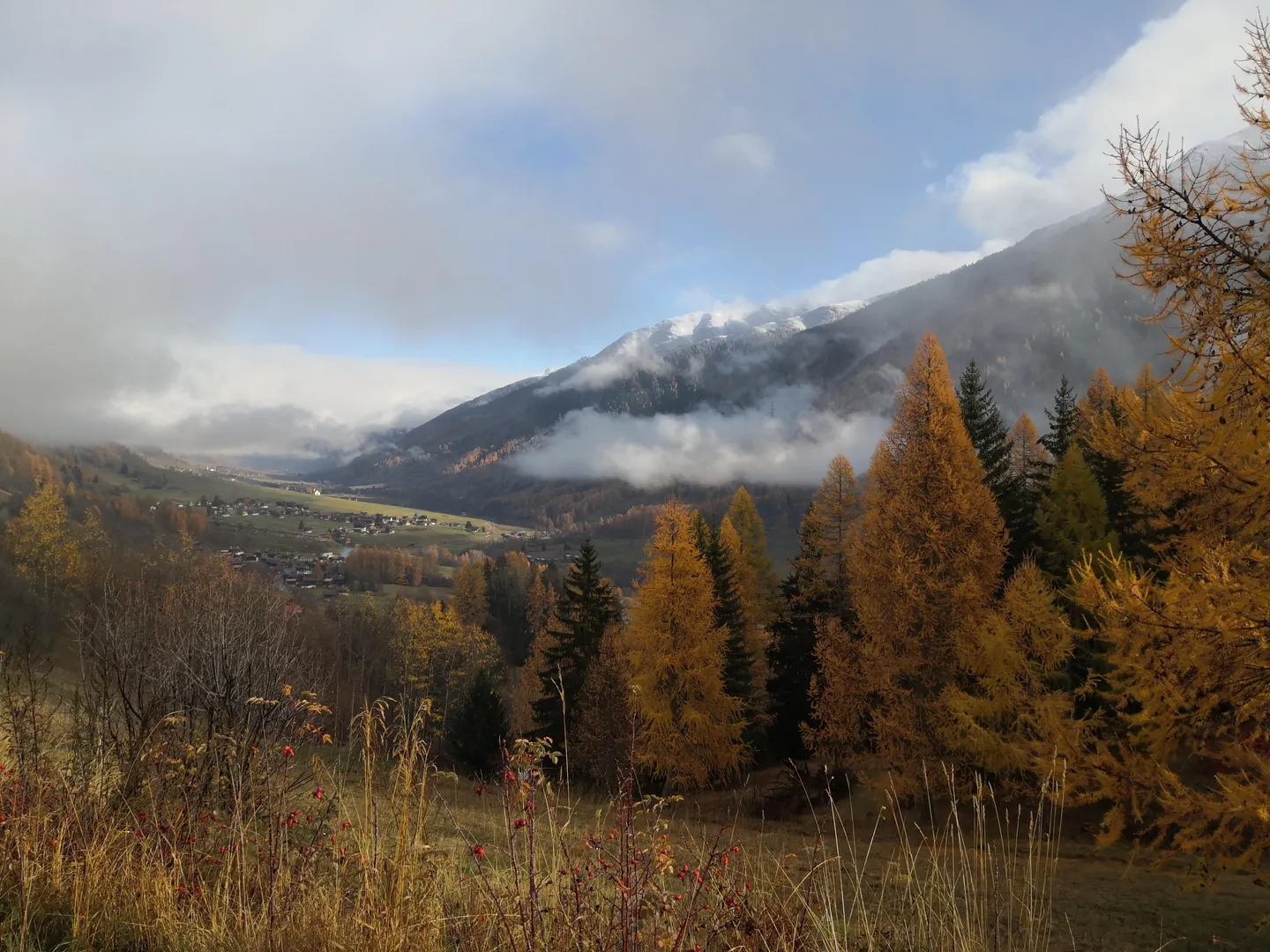 Furnished apartment for sale - Photo 2 of 10