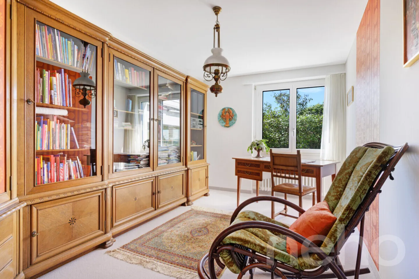 «Grosszügiges Haus mit Einliegerwohnung, Garten und Pool» - Foto 7 von 13